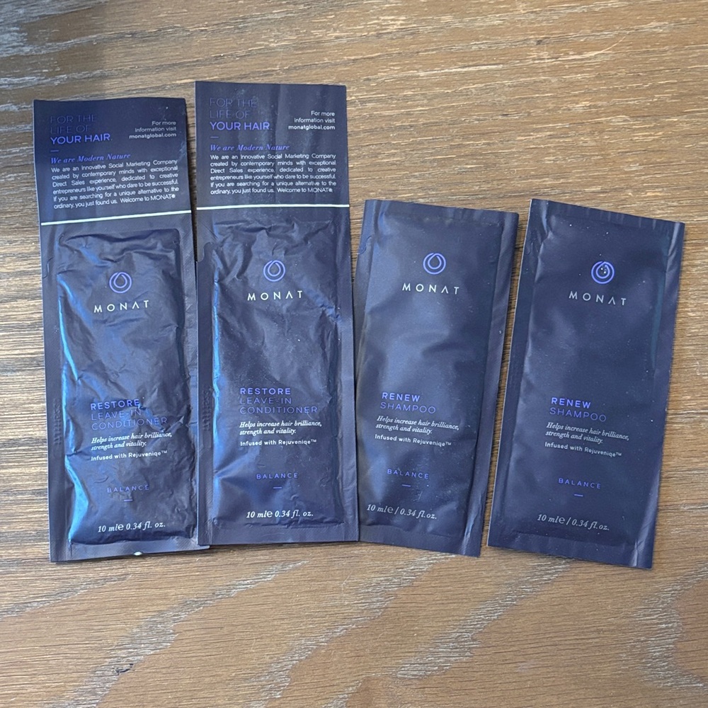 Monat Restore and Renew Shampoo Packets